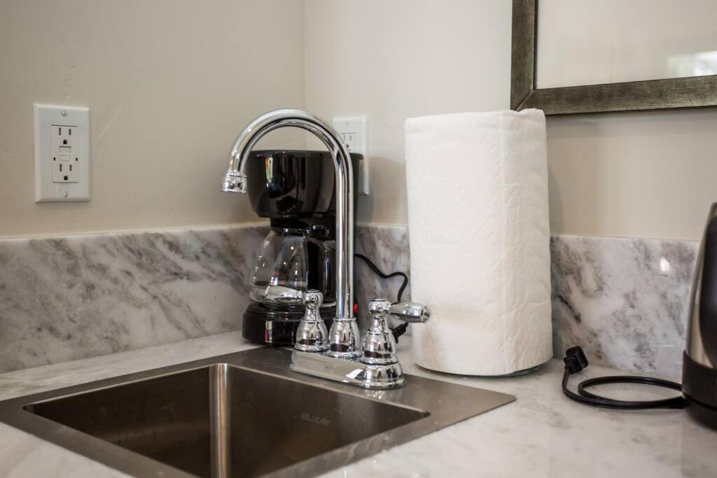סן דייגו Cute Studio With Large Balcony And Great Park View מראה חיצוני תמונה