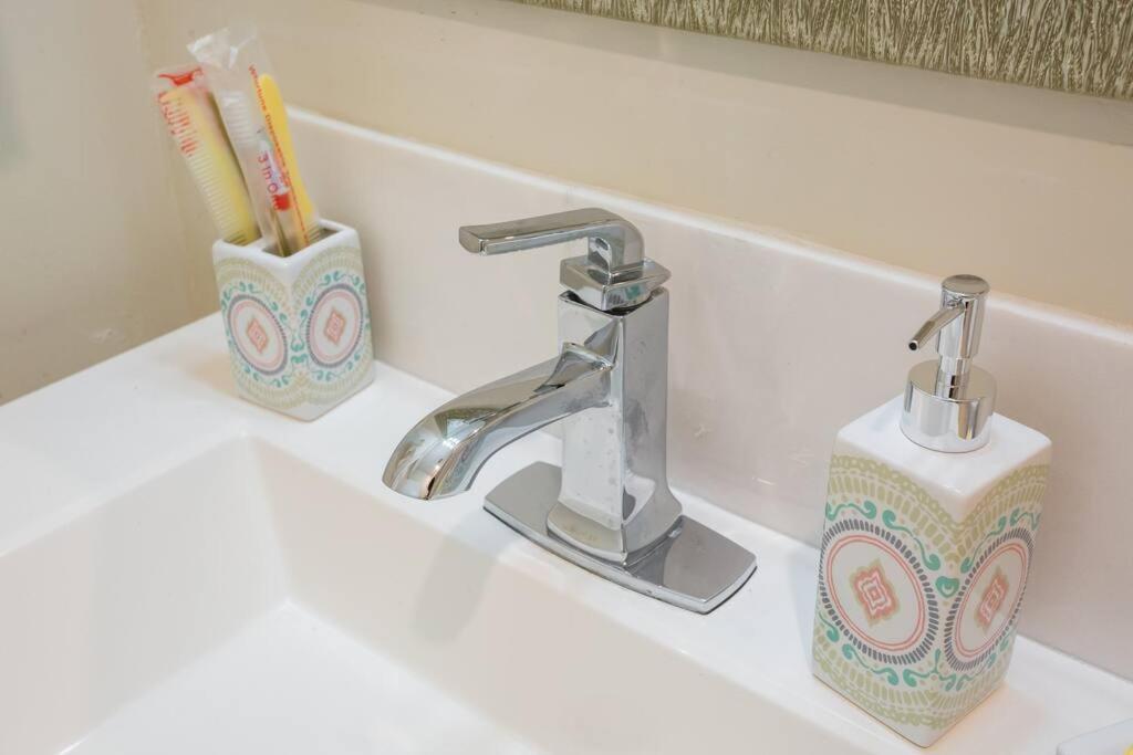 סן דייגו Cute Studio With Large Balcony And Great Park View מראה חיצוני תמונה